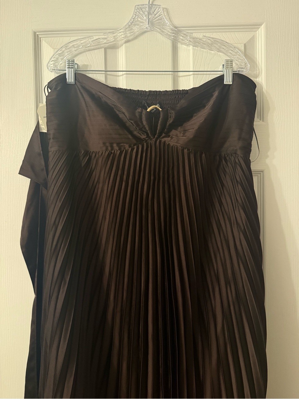 Abercrombie & Fitch Strapless Pleated Dress in Dark Brown
